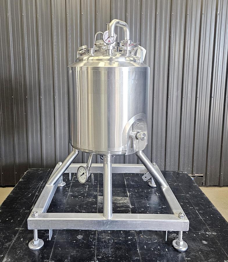 Used Heritage Global Auctions (Hagerstown MD) Lot 741 - Tank