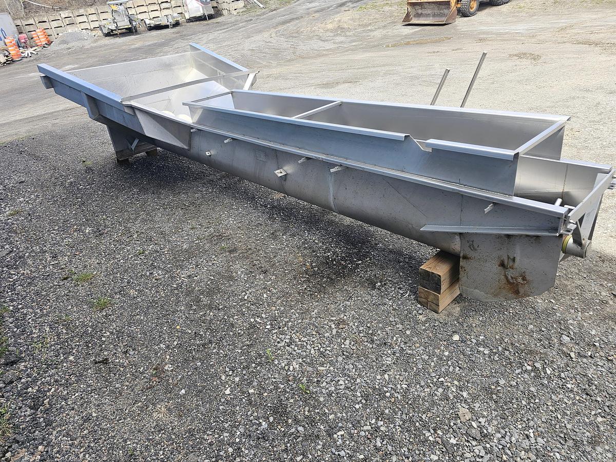 Used Used Screw Conveyor, 18'' Diameter x 204'' Long, Stainless Steel