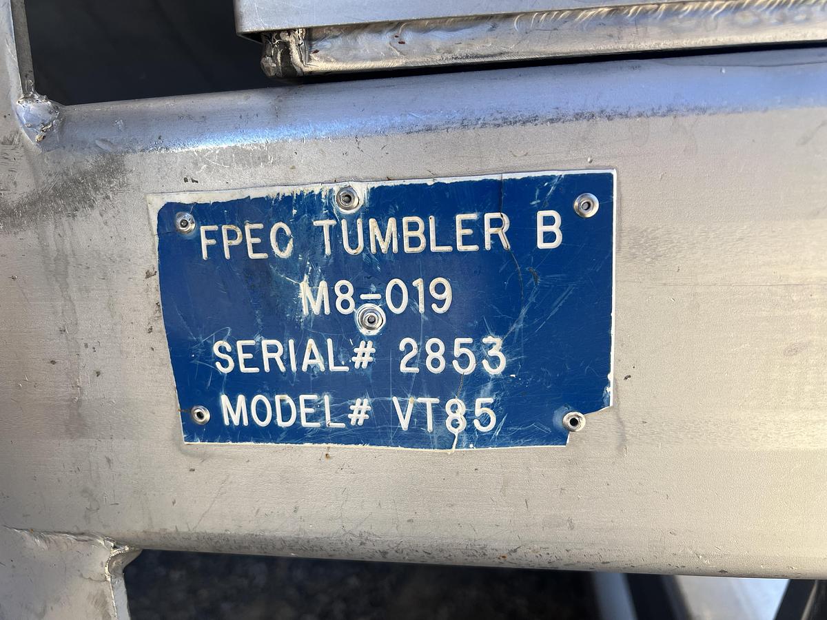 Used TCL Auction - Maple Leaf Foods - Ontario - Lot 8 - Tumbler