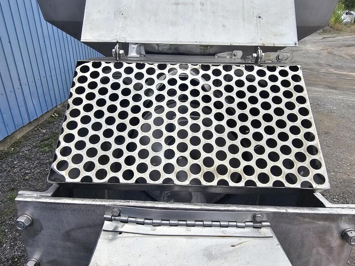 Used Harry Davis NY - Lot 418 - SS Incline Auger