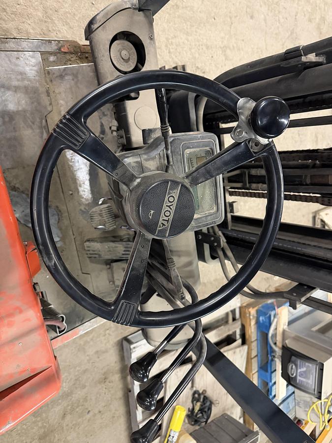 Used Used Toyota 3,000 LB Electric Forklift – Battery & Charger Included – Warehouse Relocation Sale