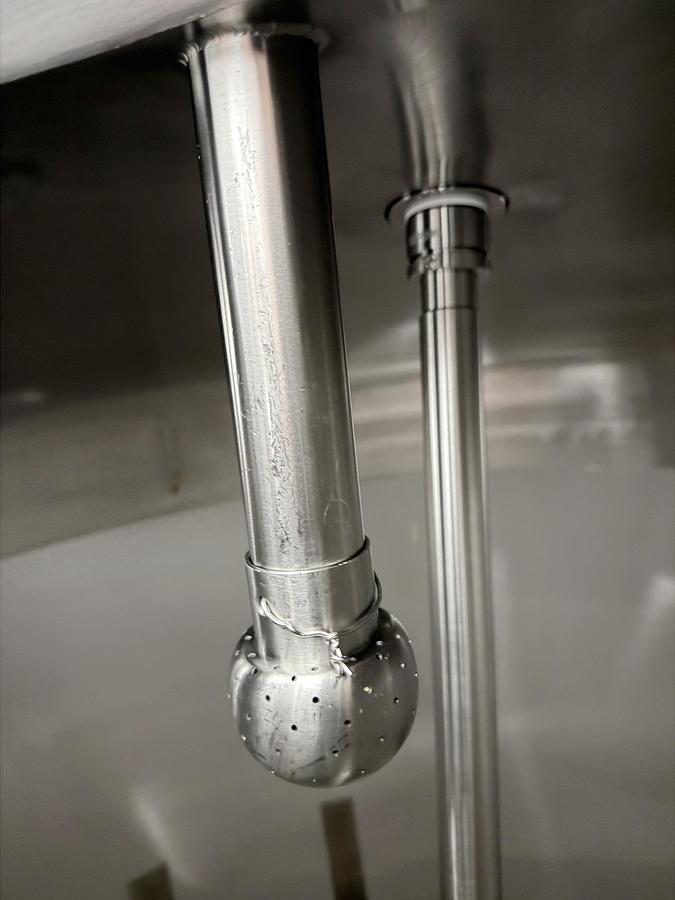 Used Used 166 Gallon Jacketed Tank (Reactor), 304 Stainless Steel, With Mixer