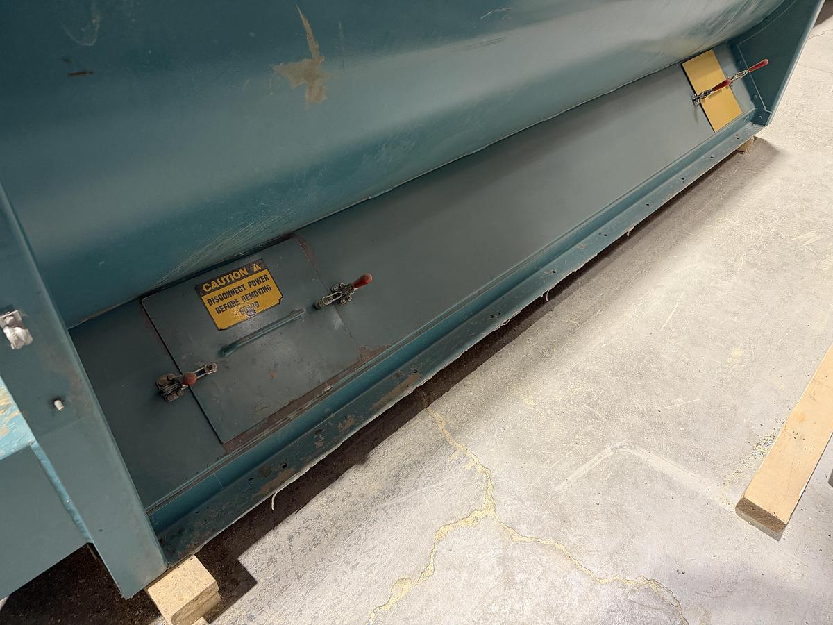 Used Used Scott Ribbon/Paddle Blender, 100 Cubic Feet, With Infeed & Outfeed Drag Conveyors