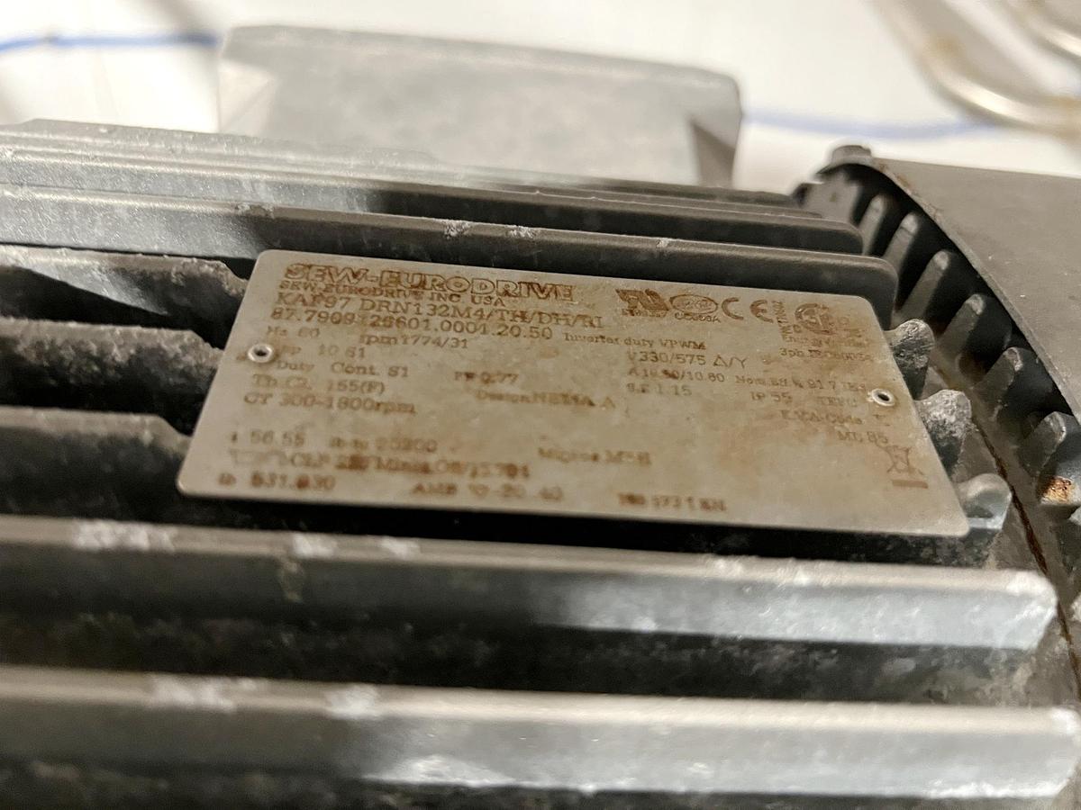 Used Used 2500 Gallon Jacketed Tank, Stainless Steel, With Scrape Agitation & Twin Screw Pump