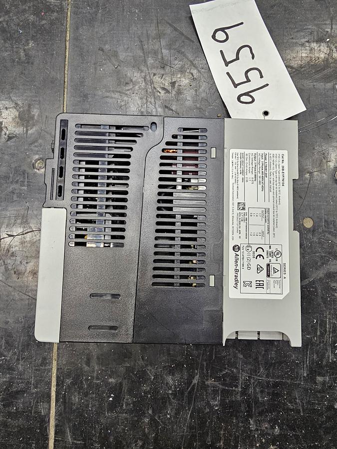 Used Used Allen-Bradley Variable Frequency Drive, Model 25B-E1P7N104, 1 HP, 460-600V