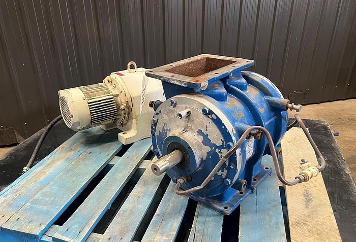 Used USED ROTARY AIR LOCK VALVE, SIZE: 5" X 10", CARBON STEEL