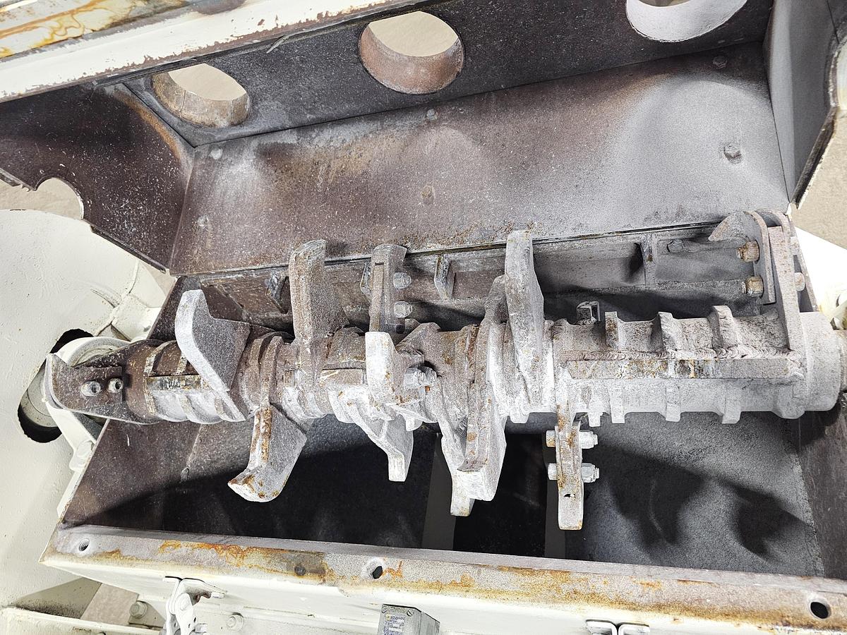 Used Levy Recovery Group Michigan - lot 108 - chipper flake breaker