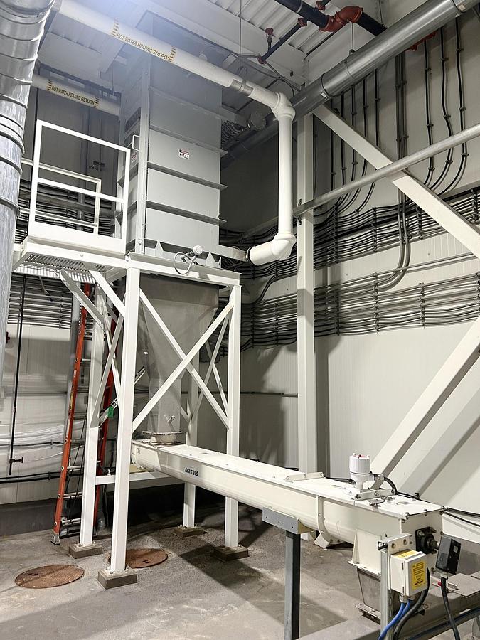Used Used Solex Thermal Science Heat Exchanger, With Screw Conveyor
