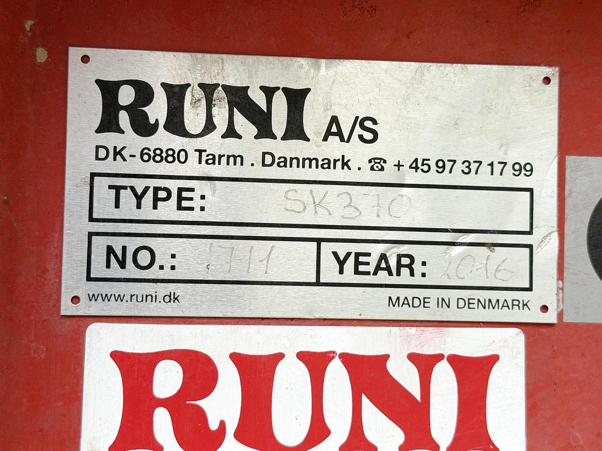 Used Used Runi SK370 Waste Screw Compactor 