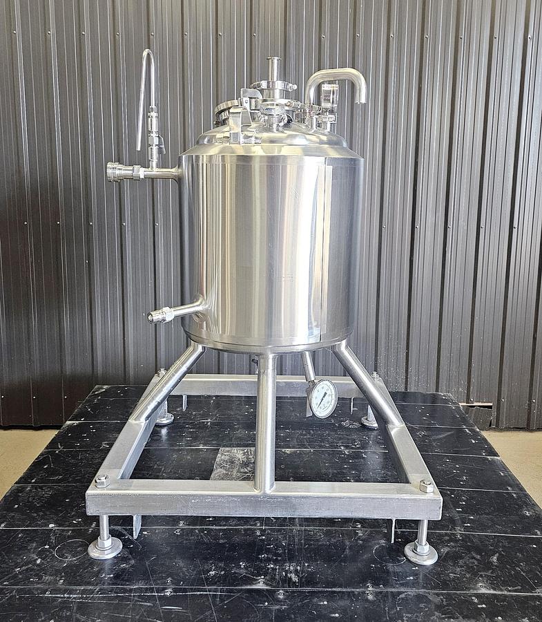 Used Heritage Global Auctions (Hagerstown MD) Lot 741 - Tank