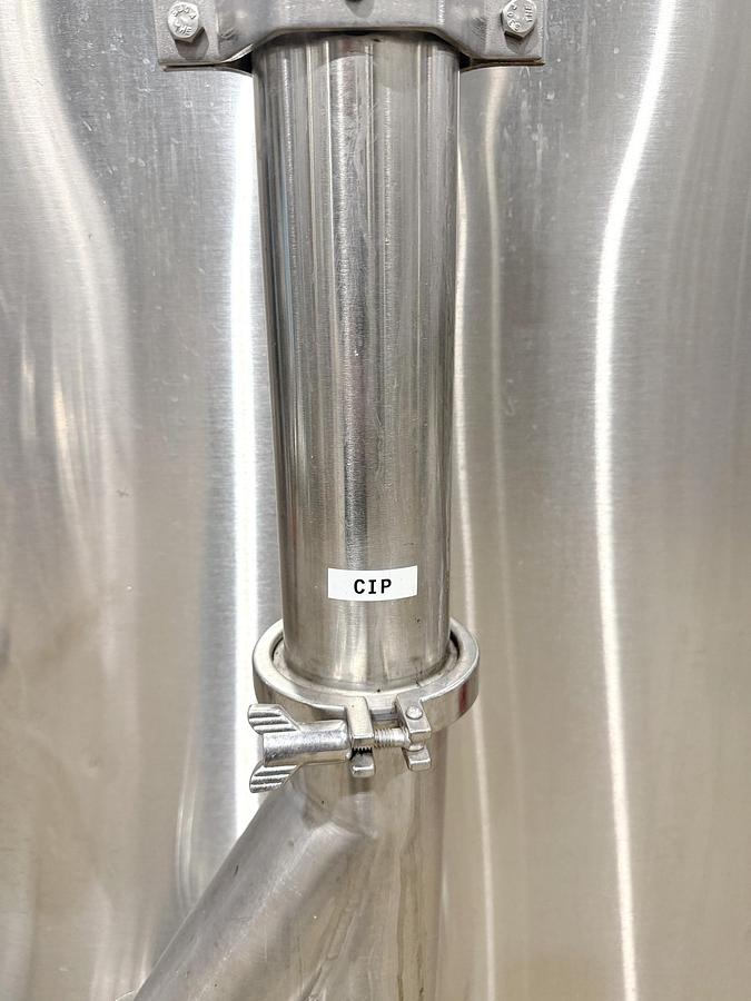 Used Used 13,208 Gallon Tank, 304 Stainless Steel, With Heat Exchanger & Pump