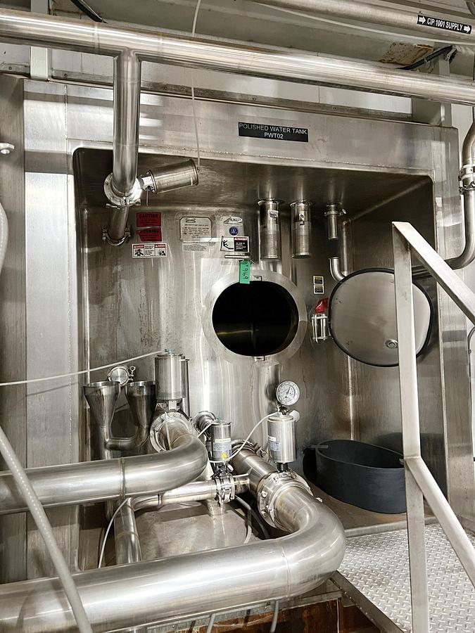 Used Used 40,000 Gallon Insulated Tank (Silo), 304 Stainless Steel