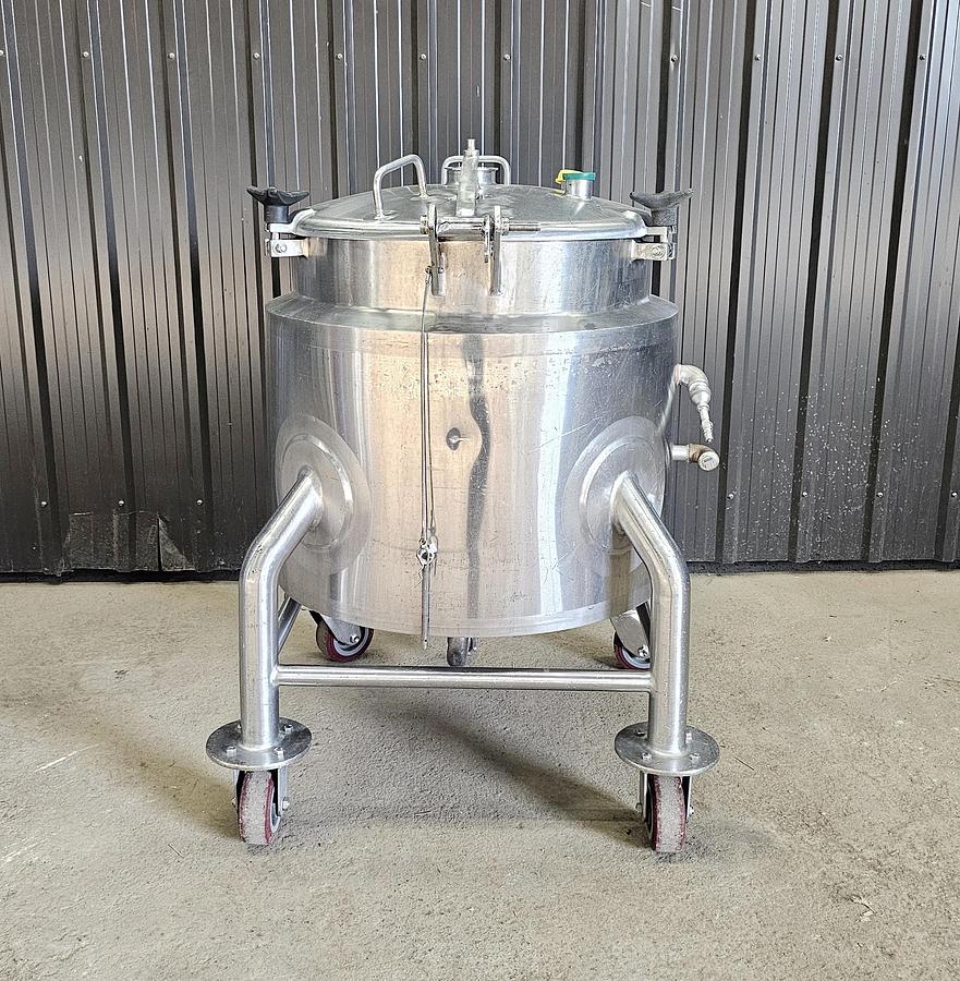 Used Heritage Global Auctions (Hagerstown MD) Lot 636 - Tank