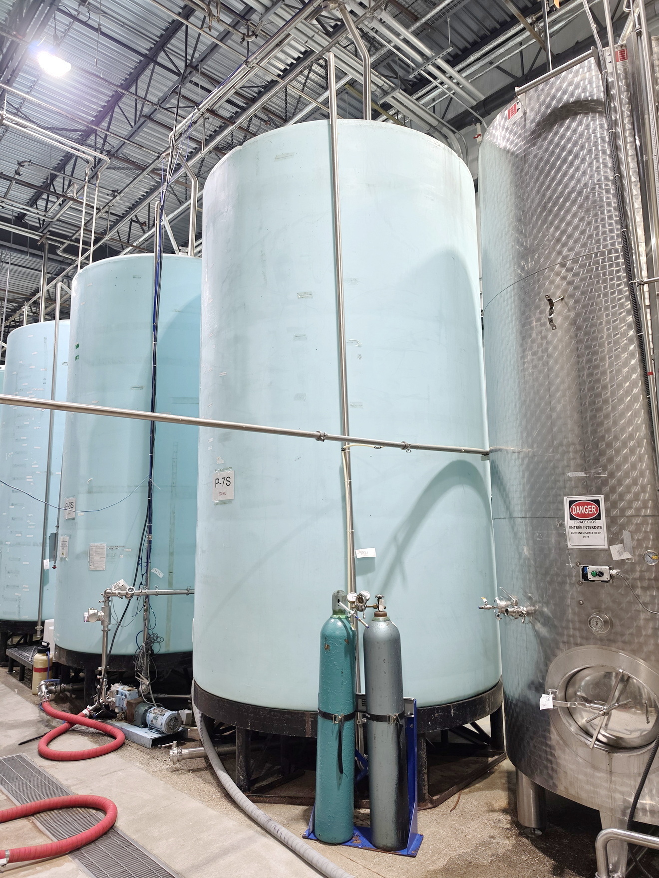 Used Used 6000 Gallon Tank, Reinforced Polypropylene