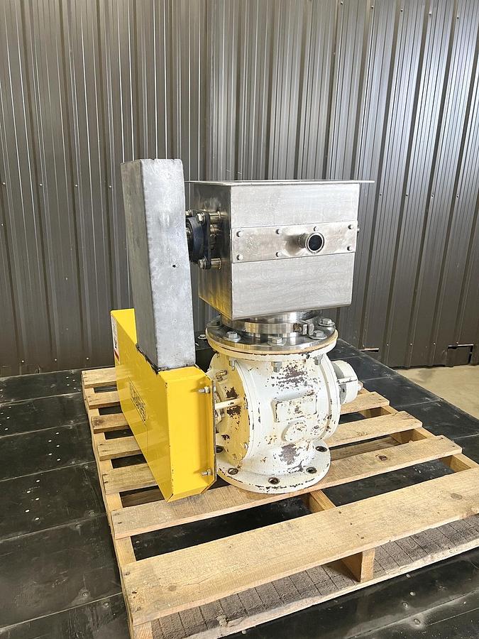 Used Used Rotary Air Lock Valve, 8" X 8", with Lump Breaker