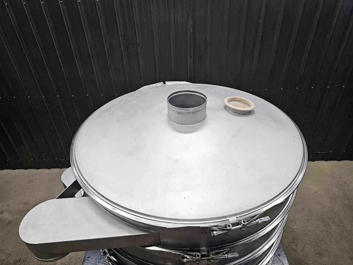 Used **Levy Recovery Group Michigan - lot 283 - sweco screen