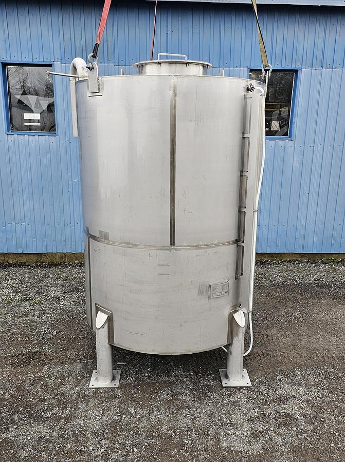 Used Used ADI Laval 2100 Gallon Tank, 304 Stainless Steel