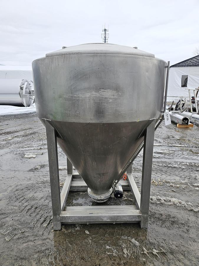 Used Used 440 Gallon Tank (Tote),  Stainless Steel