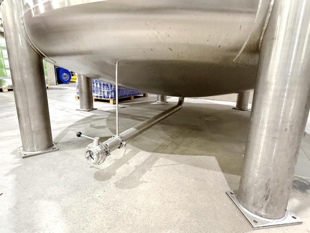 Used Used 13,208 Gallon Tank, 304 Stainless Steel