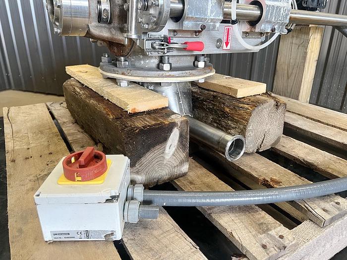 Used USED ROTARY AIR LOCK VALVE, SIZE: 8" X 8", STAINLESS STEEL, CLEAN-IN-PLACE