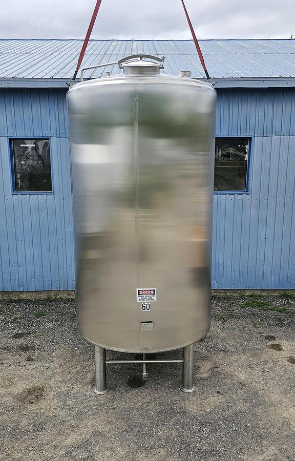 Used Used 2641 Gallon Insulated Tank, 304 Stainless Steel