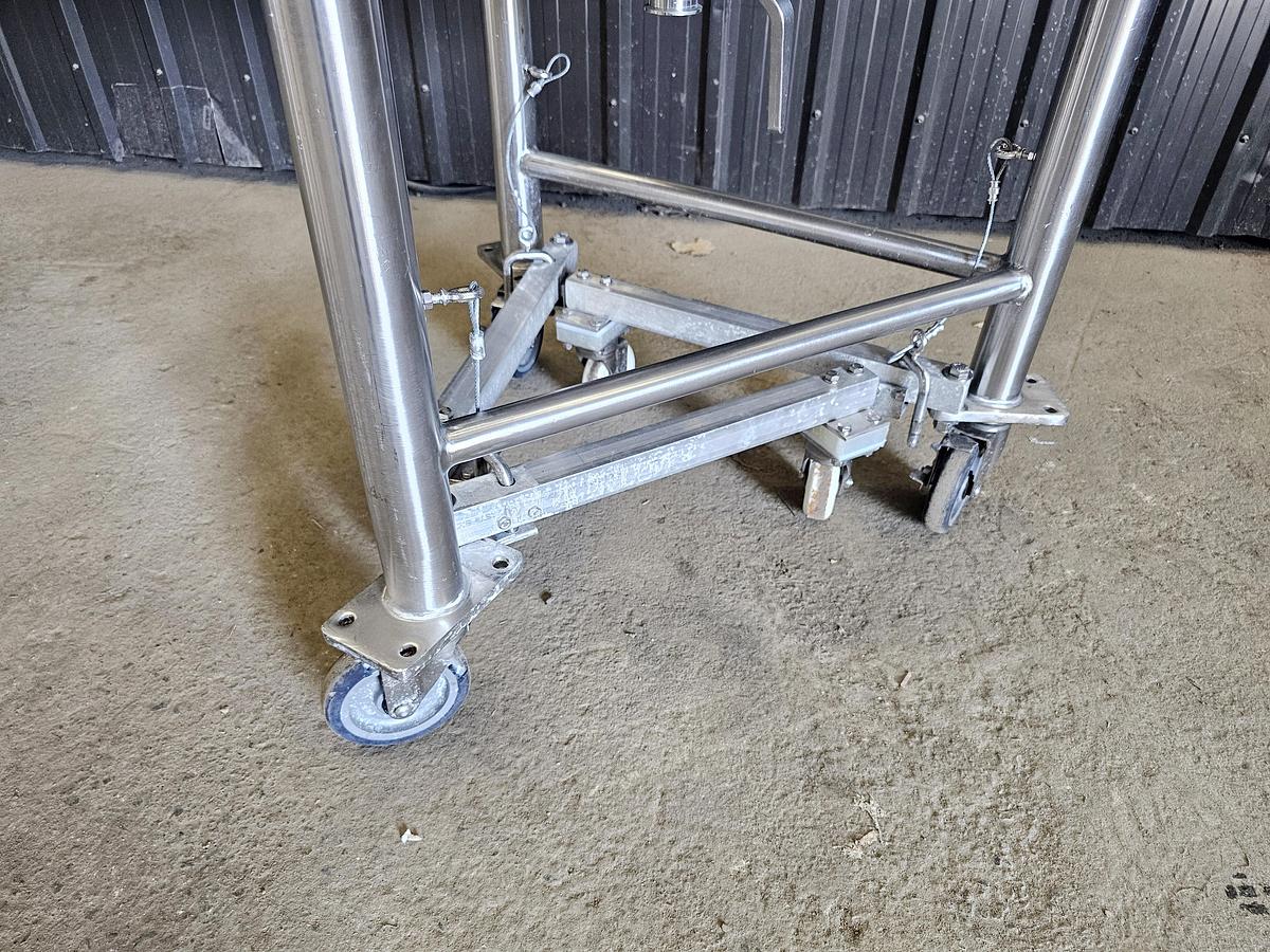 Used Heritage Global Auctions (Hagerstown MD) Lot 637 - Tank