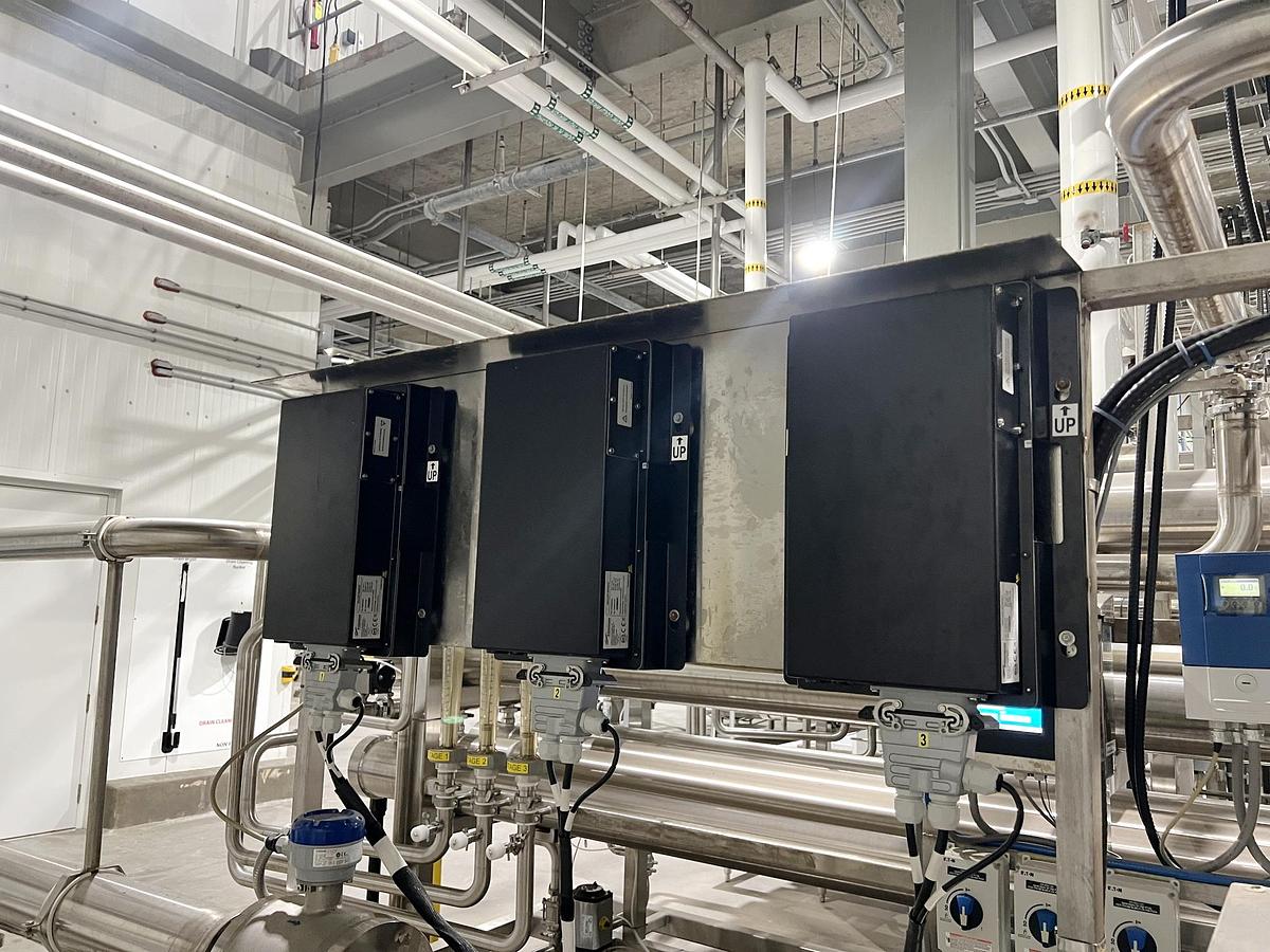 Used Used Atlantium Hydro-Optic UV Filtration System, Model RZ163-13-UHP