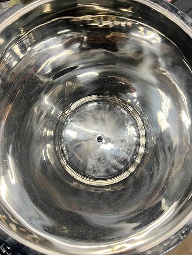 Used USED 3M ZETA PLUS SANITARY FILTER, CARTRIDGE TYPE, 2" INLET/OUTLET, 316L STAINLESS STEEL