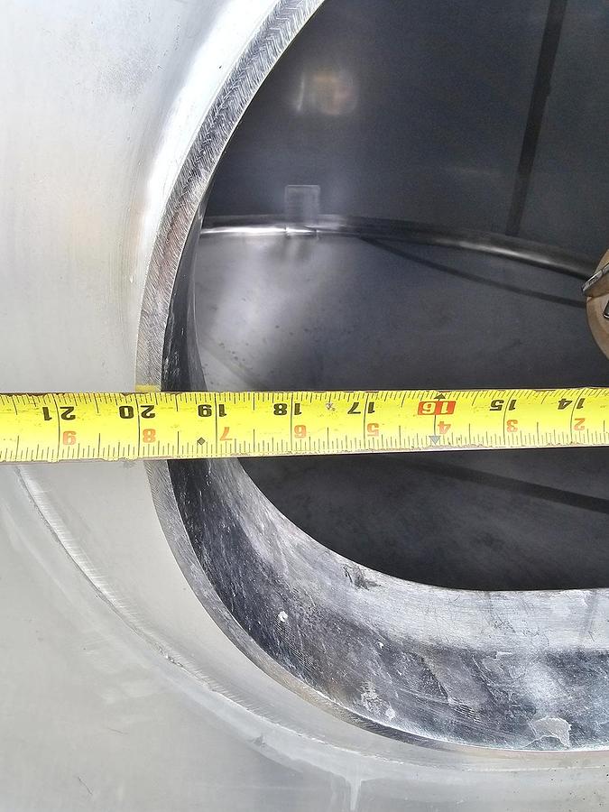 Used Used 5280 Gallon Tank, 304 Stainless Steel