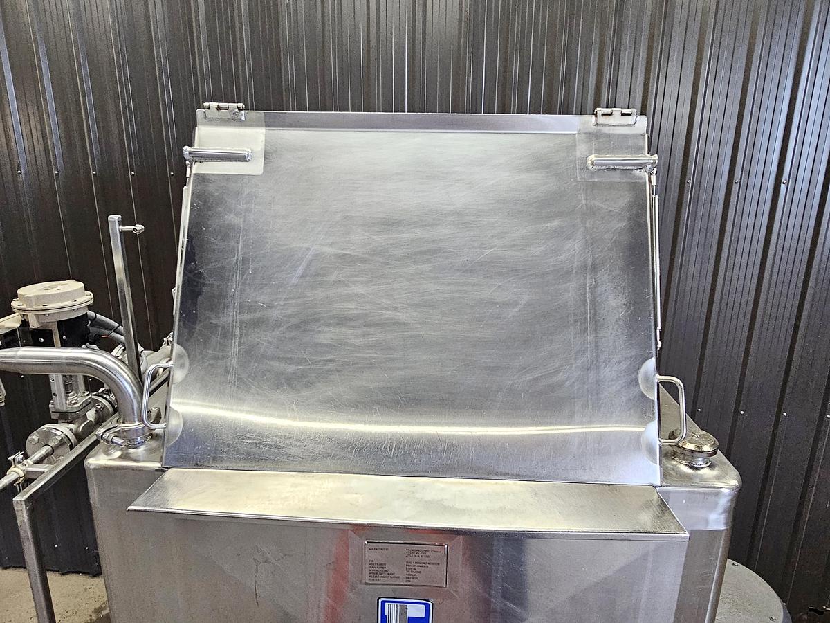 Used Harry Davis NY - Lot 40 - 300 Gallon Feldmeier Blending Tank (40 Cf)