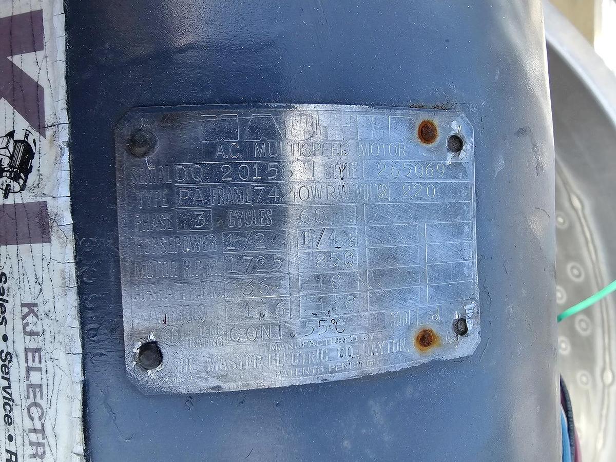 Used Used 360 Gallon Jacketed Tank, 304 Stainless Steel, With Mixer