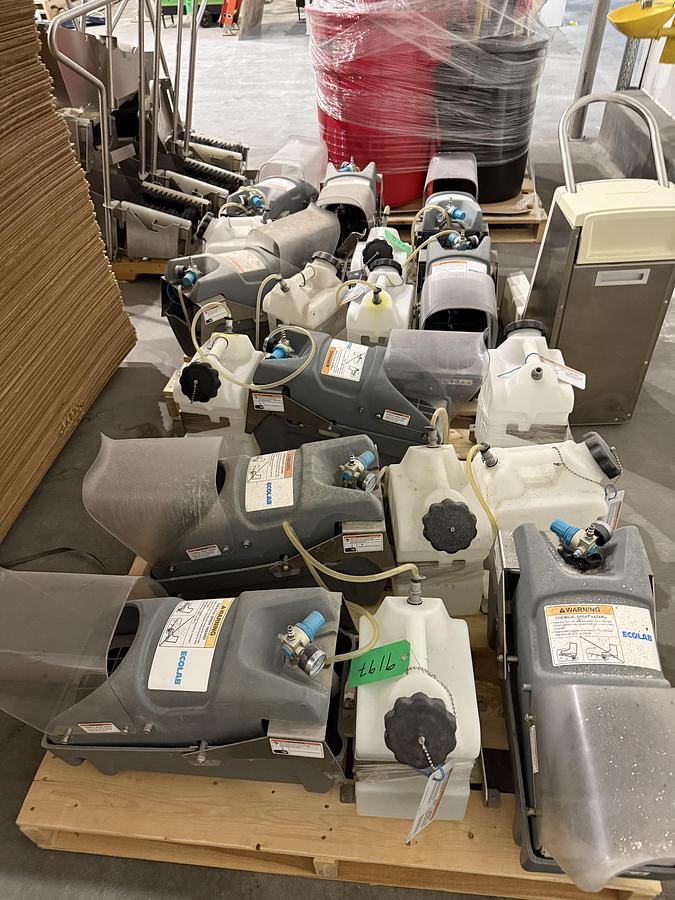 Used Used The Ecolab SS2 with Manual Boot Scrubber (QTY of 7)