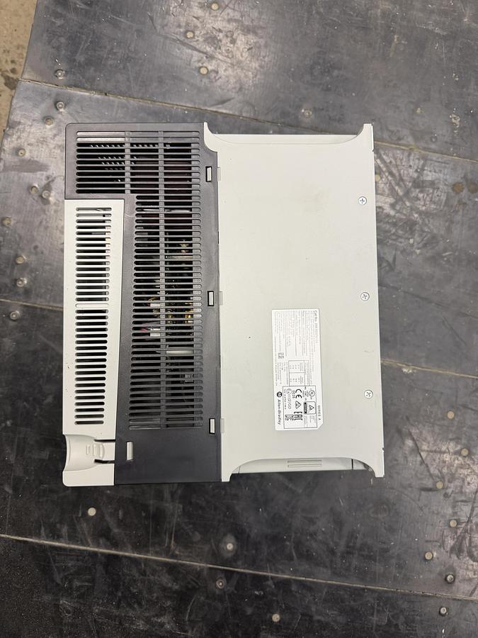 Used Used Allen-Bradley Variable Frequency Drive, Model 25B-E027N104, 20 HP, 460-600V