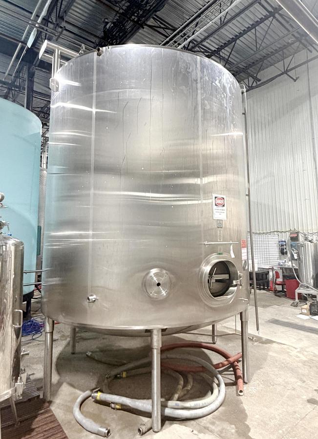 Used Used 5500 Gallon Jacketed Tank, 304 Stainless Steel, With Mixer