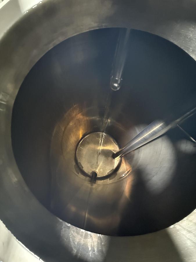 Used Used 1000 Gallon Tank, 316L Stainless Steel