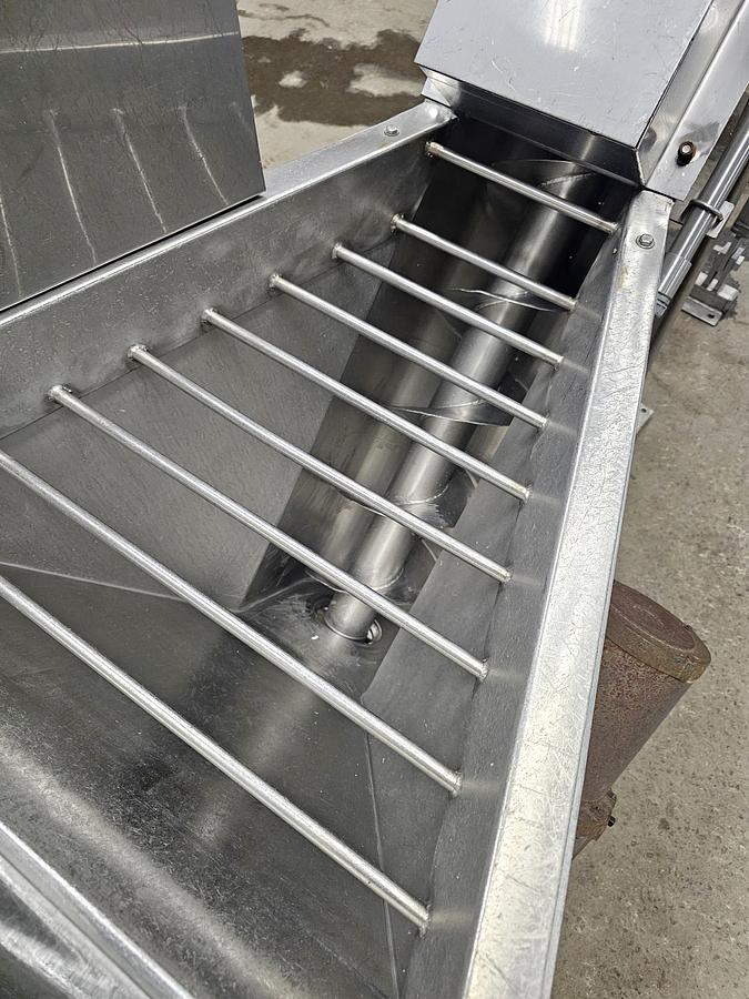 Used Used Rietz Screw Conveyor, 8.5” diameter x 132” long, 304 Stainless Steel