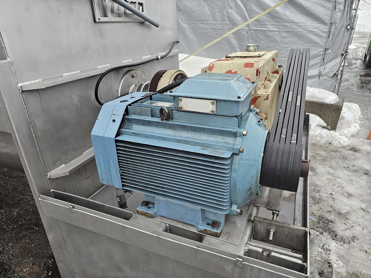 Used Used Titan Ribbon Blender, 250 Cubic Feet