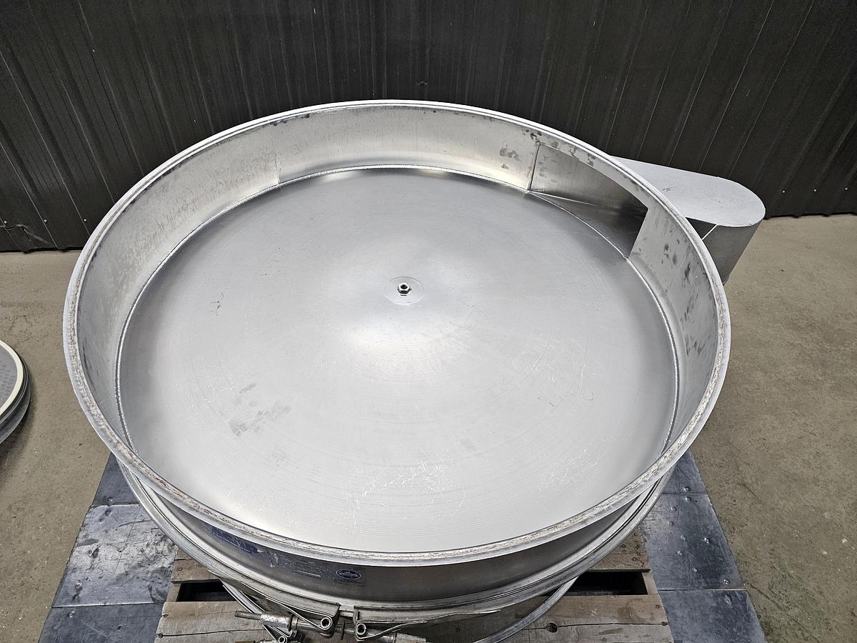 Used Levy Recovery Group Michigan - lot 286 - sweco screen