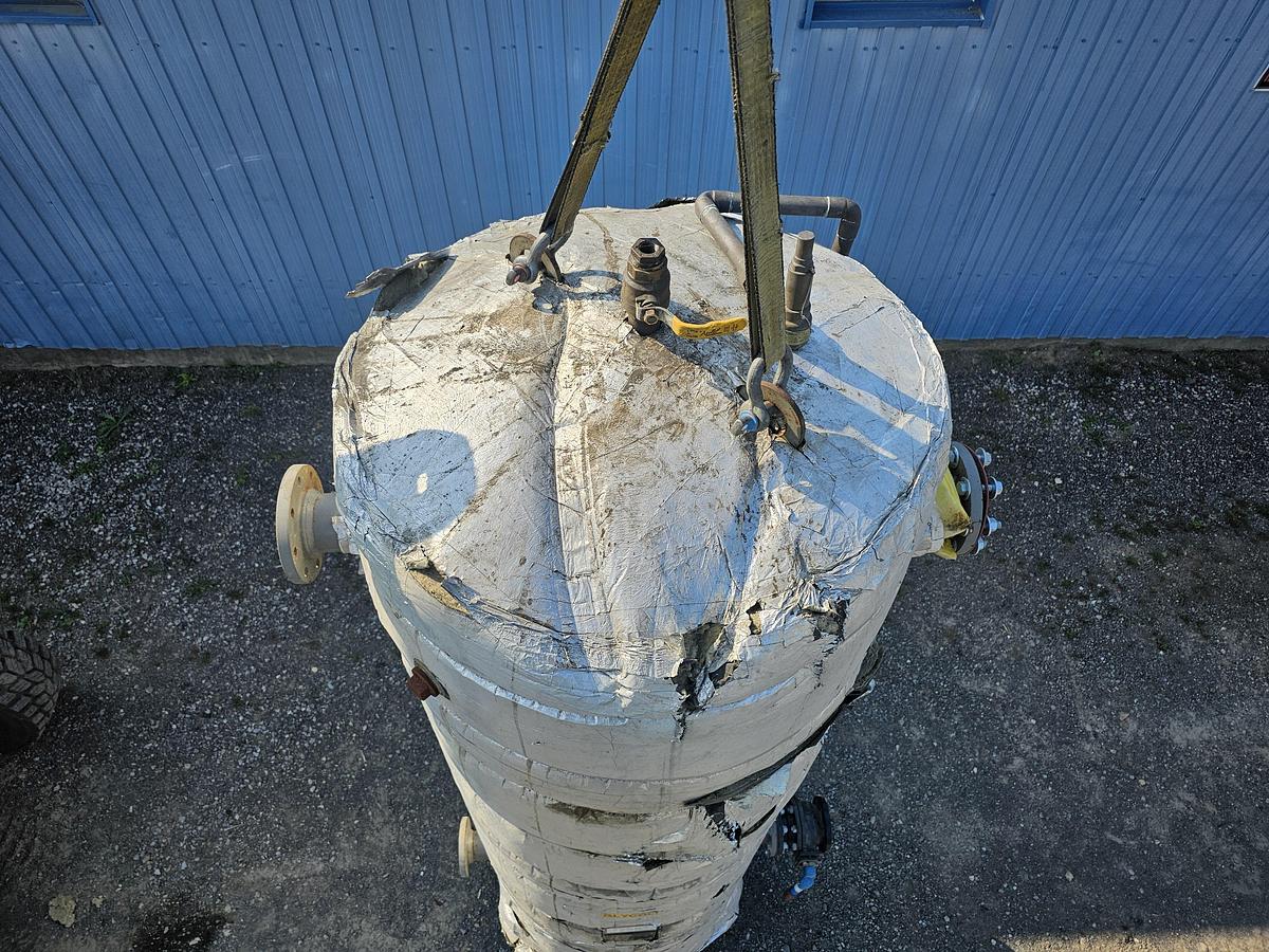 Used Used 600 Gallon Pressure Tank (Vessel), Carbon Steel, Insulated