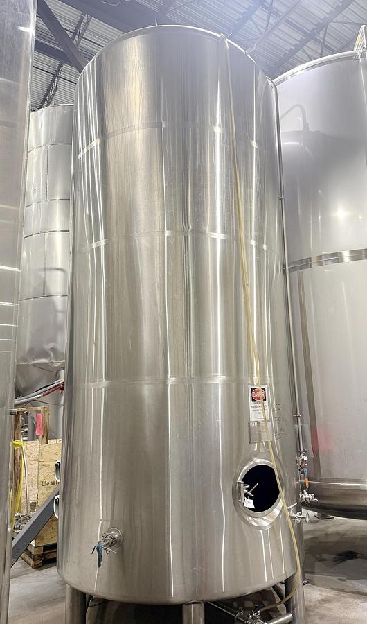 Used Used 4650 Gallon Jacketed Tank, 304 Stainless Steel