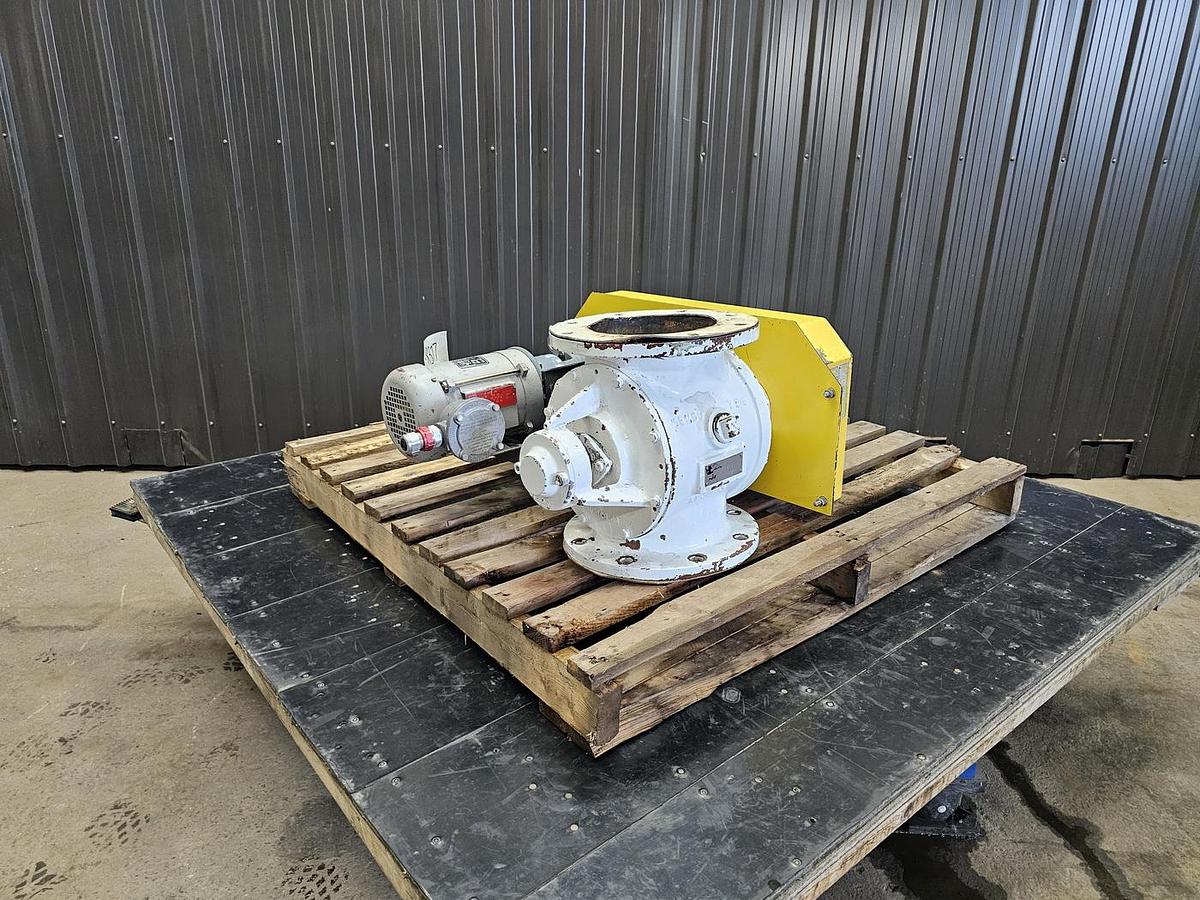 Used Used Semco Rotary Air Lock Valve, 8" X 8"