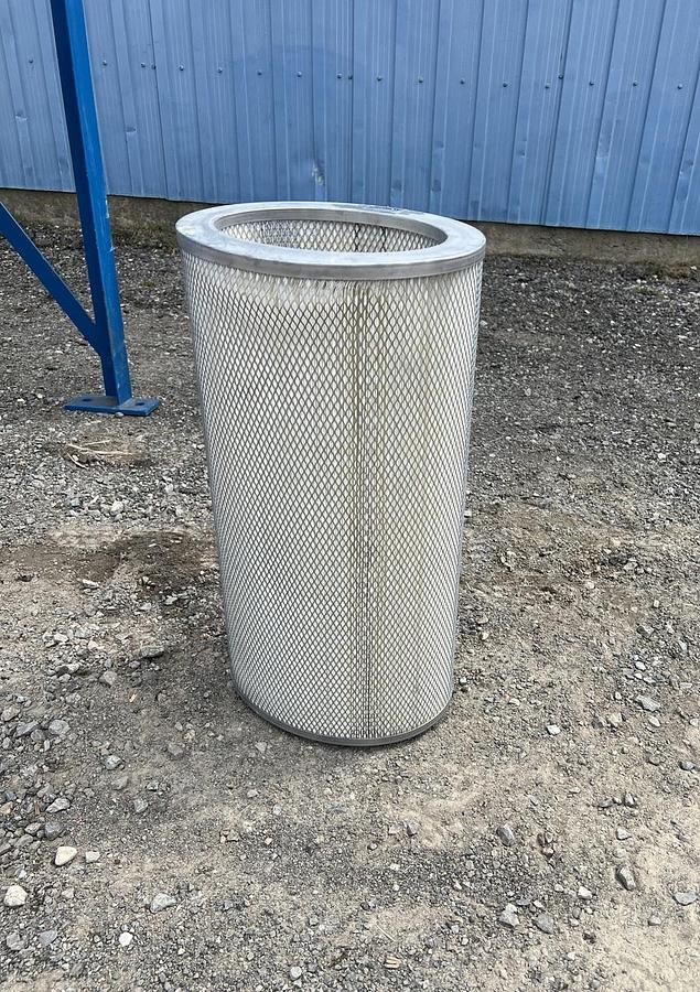 Used Used Donaldson Torit Dust Collector, Model DFO2.4, with Cyclone