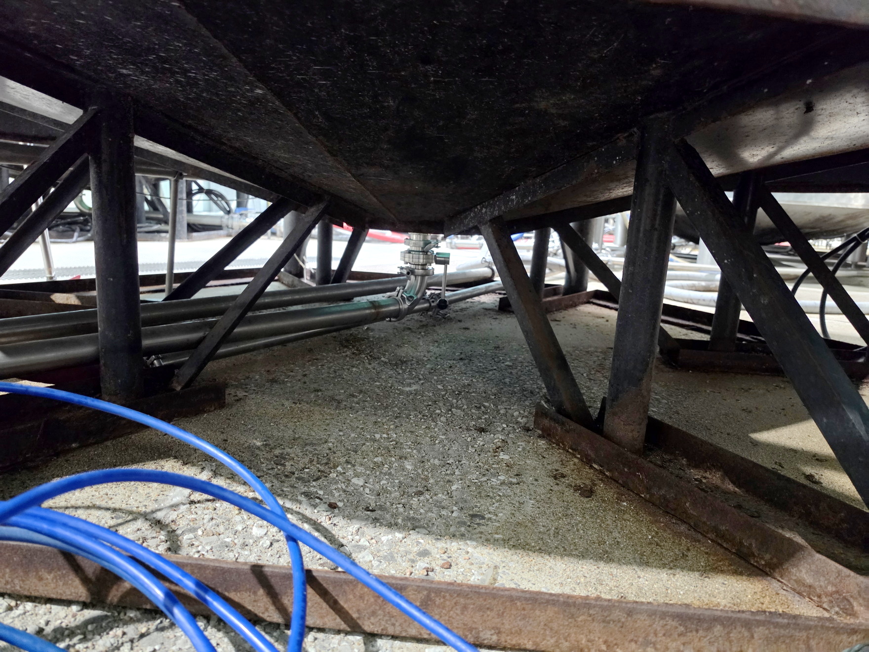 Used Used 6000 Gallon Tank, Reinforced Polypropylene