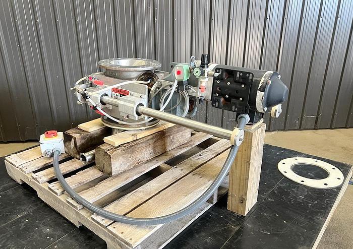 Used USED ROTARY AIR LOCK VALVE, SIZE: 8" X 8", STAINLESS STEEL, CLEAN-IN-PLACE