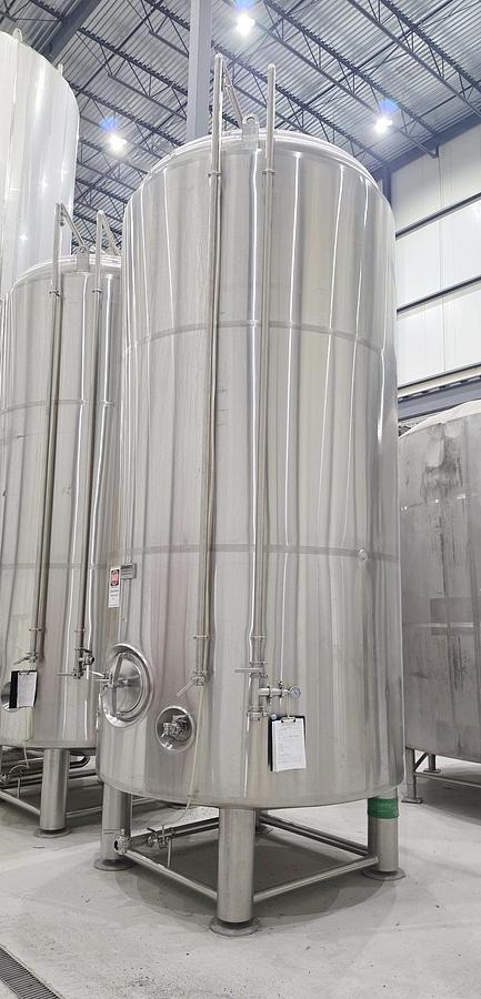 Used Used 4000 Gallon Jacketed Tank, 304 Stainless Steel, Electrically Heated