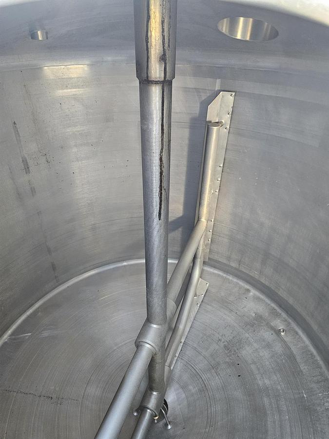 Used Used 1750 Gallon Tank, 304 Stainless Steel, With Sweep Agitation, Electrically Heated