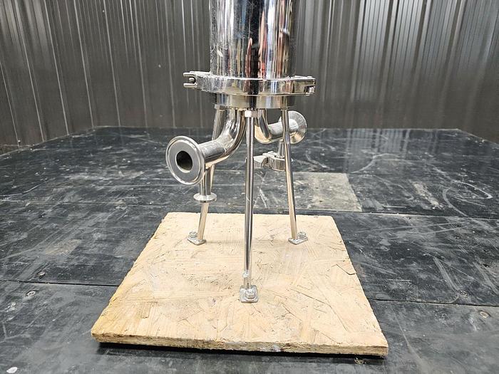 Used USED FILTER, CARTRIDGE TYPE, 1" INLET/OUTLET, STAINLESS STEEL