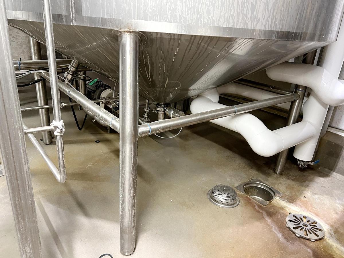 Used Used 1600 Gallon Jacketed Tank, Stainless Steel, With Scrape Agitation & Twin Screw Pump