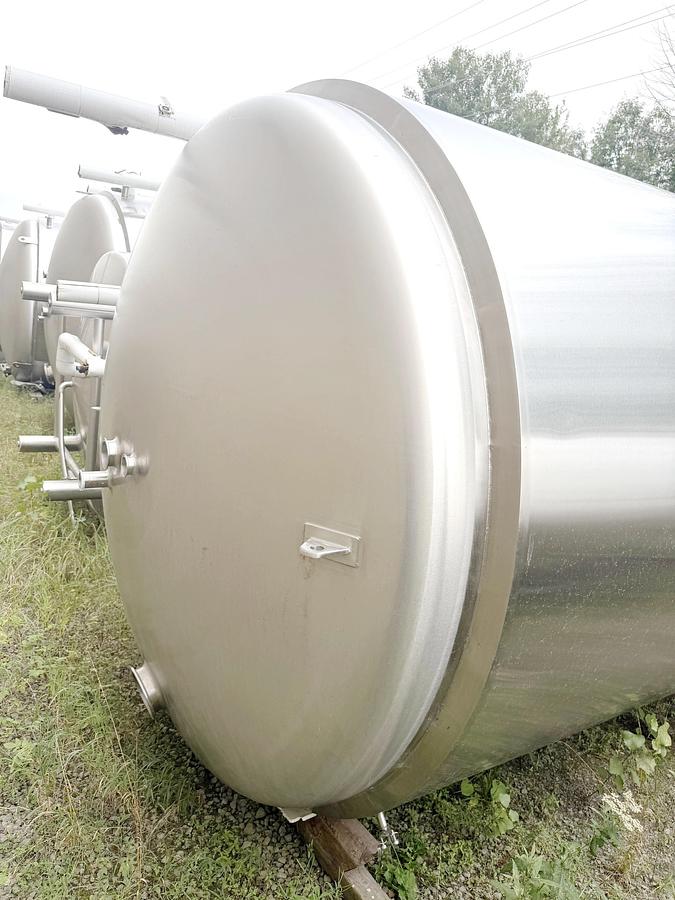 Used Used 2480 Gallon Jacketed Tank, 304 Stainless Steel