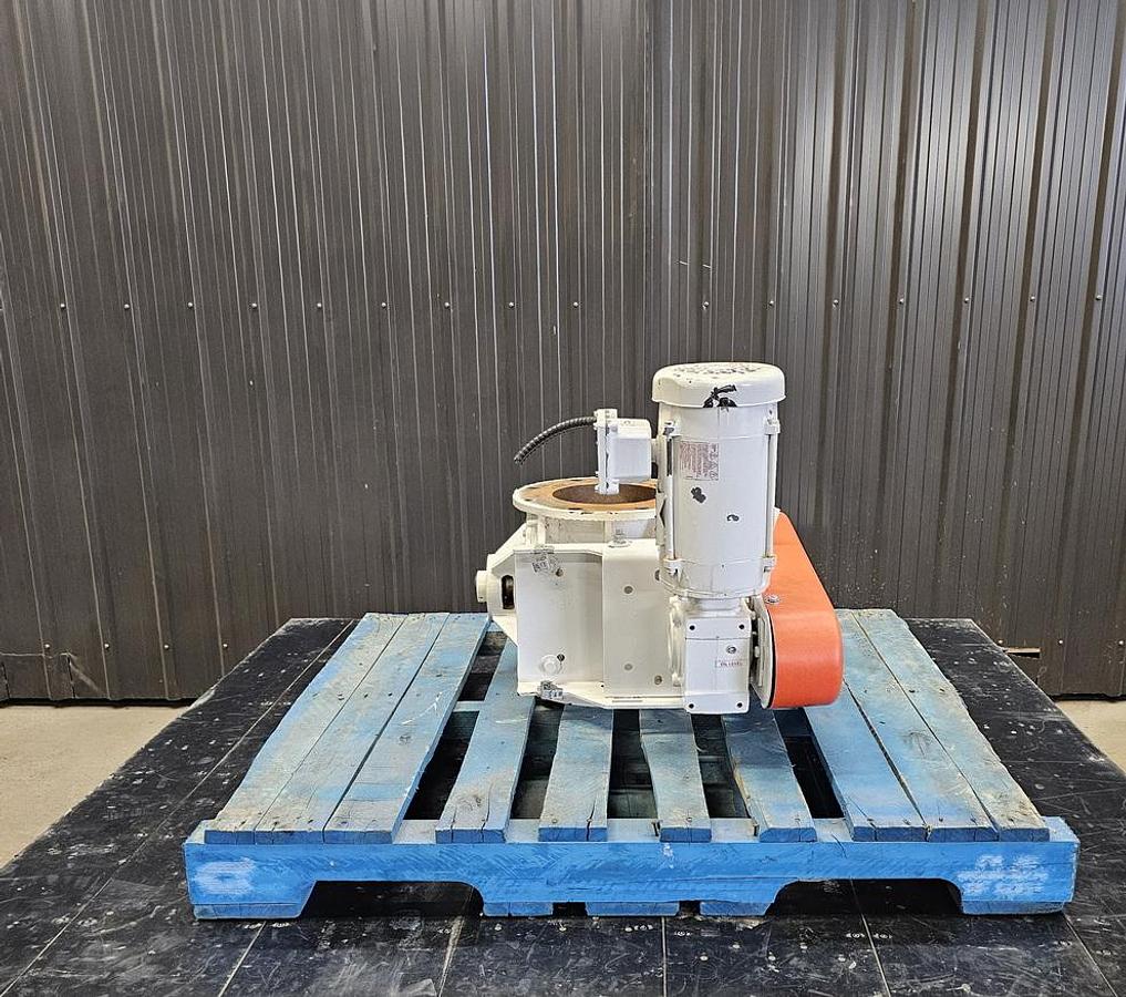 Used Used Schenck Process Rotary Air Lock Valve, 8" X 8"